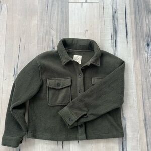 Green cropped fleece jacket